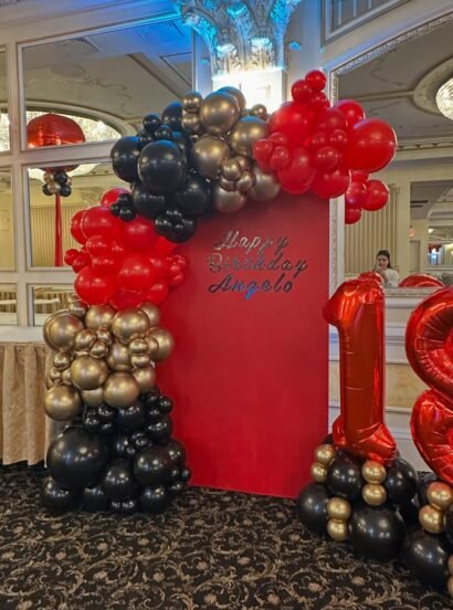 Last event of the year ! Elegant was the key word! Red, gold and black was the palette to keep i